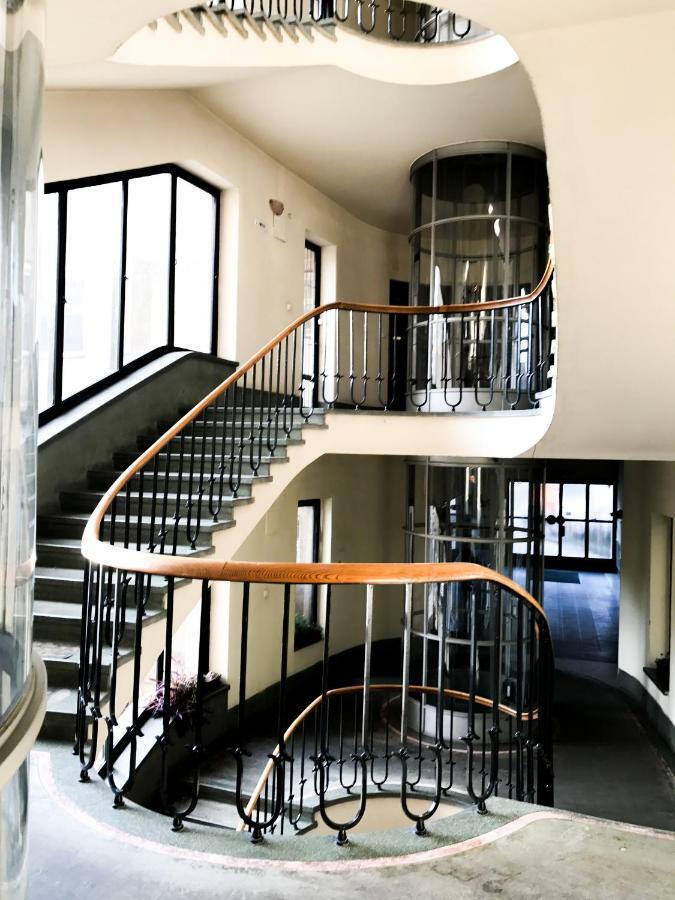 Spacious Bauhaus Icon Flat With Fitness Room In Central Buda, Close To The River And Margaret Island Budapest Exterior foto