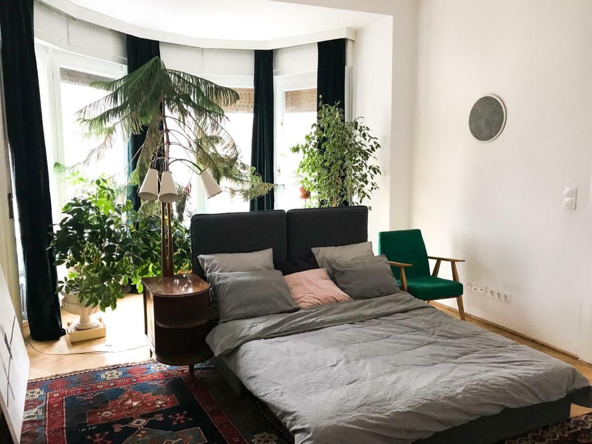 Spacious Bauhaus Icon Flat With Fitness Room In Central Buda, Close To The River And Margaret Island Budapest Exterior foto