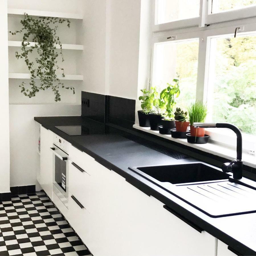 Spacious Bauhaus Icon Flat With Fitness Room In Central Buda, Close To The River And Margaret Island Budapest Exterior foto