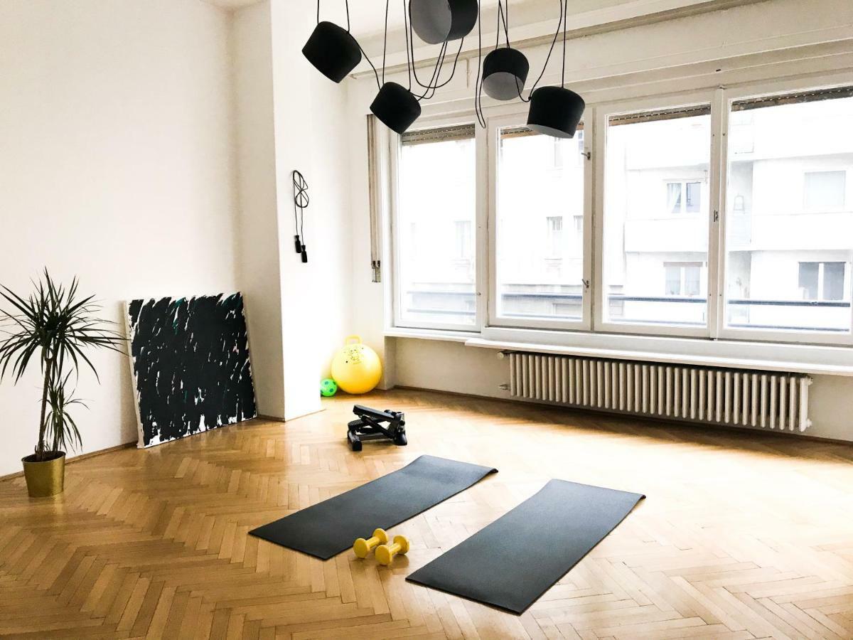 Spacious Bauhaus Icon Flat With Fitness Room In Central Buda, Close To The River And Margaret Island Budapest Exterior foto