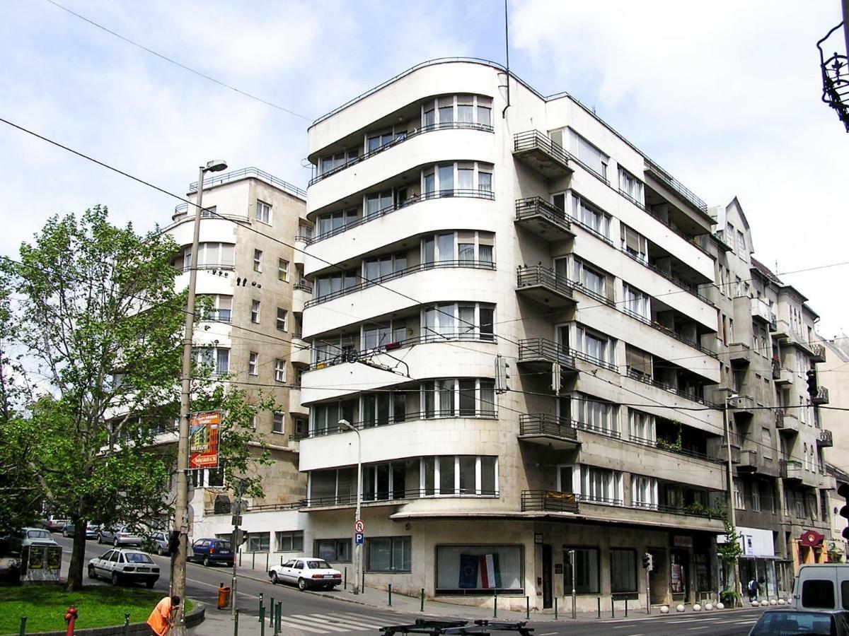 Spacious Bauhaus Icon Flat With Fitness Room In Central Buda, Close To The River And Margaret Island Budapest Exterior foto